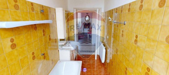 Apartamento de 4 dormitorios en Villafranca in Lunigiana, Italy No. 356188 33