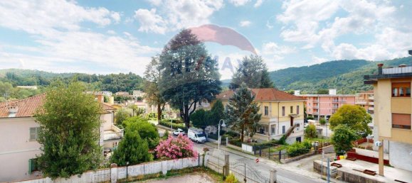 Apartamento de 4 dormitorios en Villafranca in Lunigiana, Italy No. 356188 39