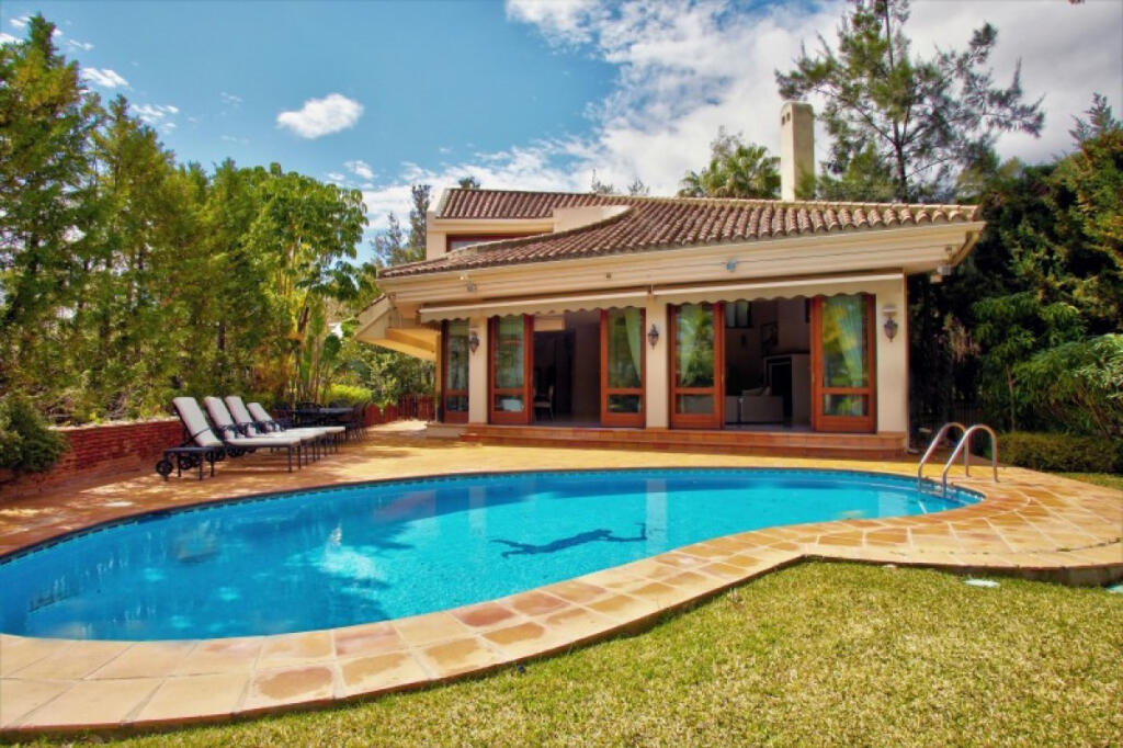 Villa T4 em La Quinta, Spain N.º 74551