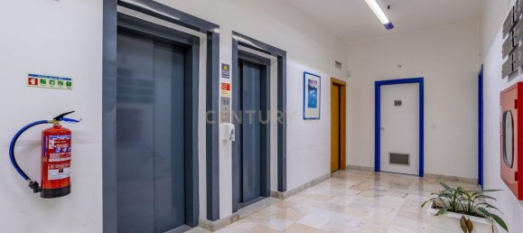 1 chambre Bâtiment à Oeiras, Portugal No. 98701 35