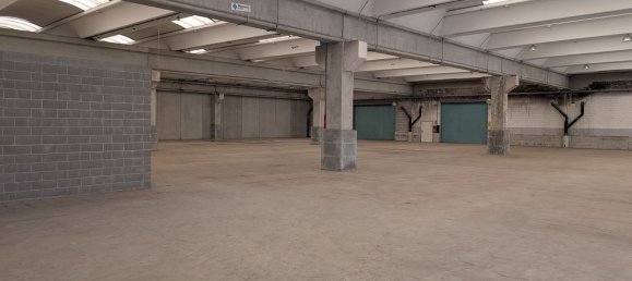 5000m² Warehouse in Carnate, Italy No. 359777 6