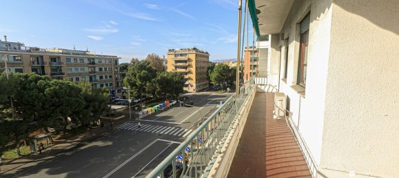 8 rooms Apartment in Genoa, Italy No. 27911 16