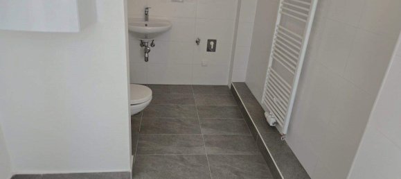 Квартира с 2 комнатами в Пенцинг, Австрия № 117886 14