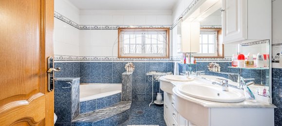 4 bedrooms House in Felgueiras, Portugal No. 26480 16