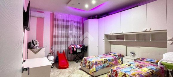 Apartamento T2 em Portici, Italy N.º 189221 16