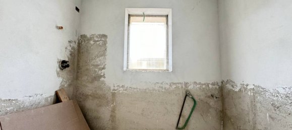 3 bedrooms Villa in Seravezza, Italy No. 111988 18