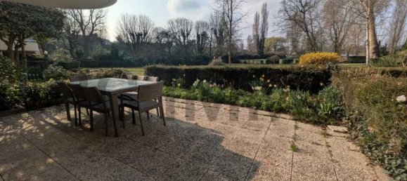 Квартира с 2 спальнями в Ангьен-ле-Бэн, Франция № 192978 6