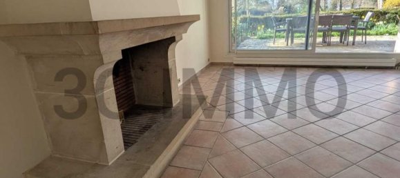 Квартира с 2 спальнями в Ангьен-ле-Бэн, Франция № 192978 7