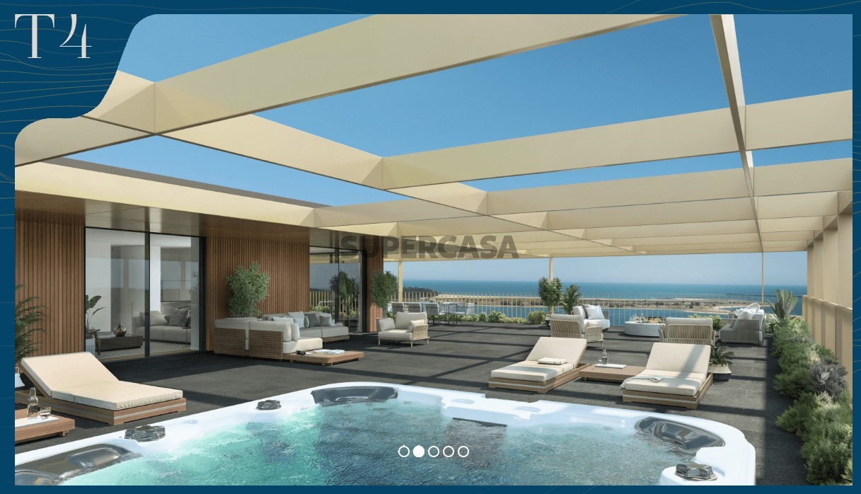 4 bedrooms Penthouse in Vila Nova de Gaia, Portugal No. 160836