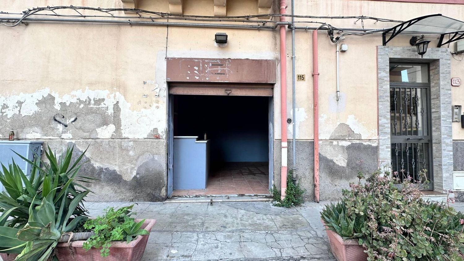 22m² Commercial property in Palermo, Italy No. 133595