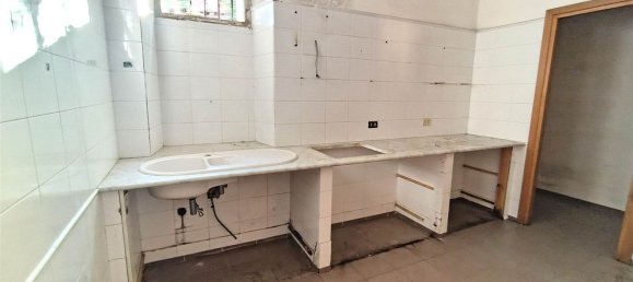 Apartamento de 3 dormitorios en Nettuno, Italy No. 325152 5