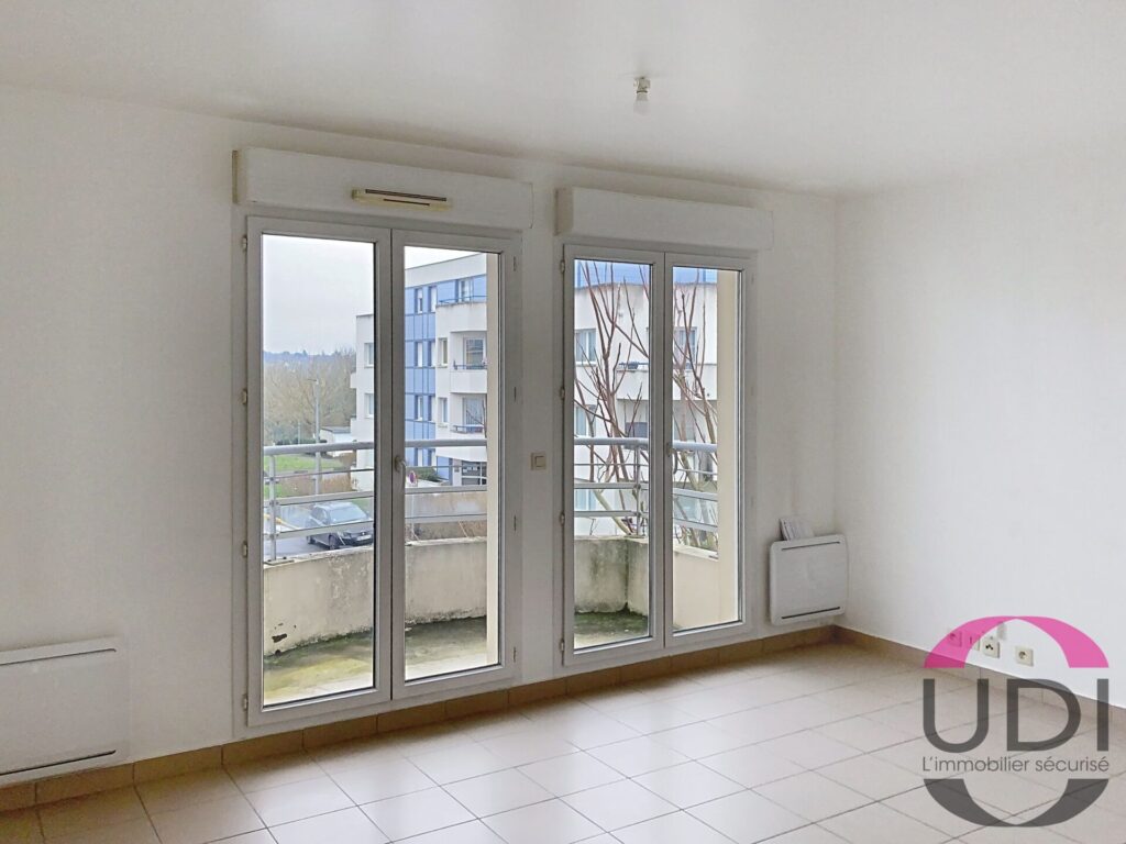 Apartamento de 1 dormitorio en Corbeil-Essonnes, France No. 144526