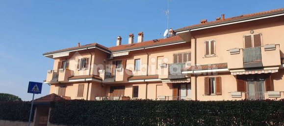 3 Schlafzimmer Wohnung in Busto Garolfo, Italy, Nr. 202095 4