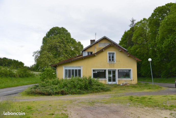 Propriété commerciale à Tournus, France 350m² No. 311214