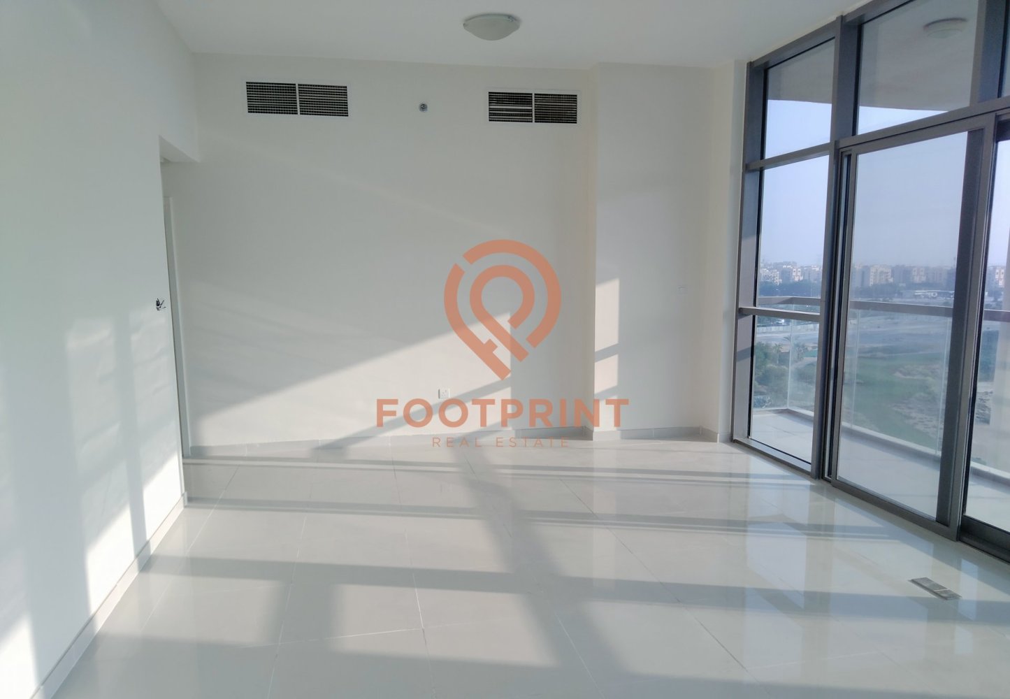 2 غرف نوم شقة في دبي, UAE رقم 24681