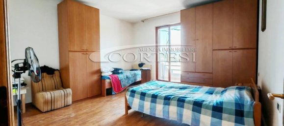 5 bedrooms House in Torgiano, Italy No. 360131 13