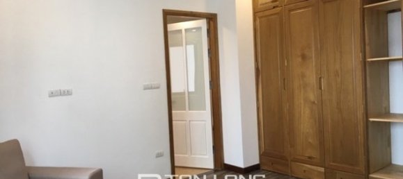 Apartamento de 3 dormitorios en Tay Ho, Vietnam No. 3010 12