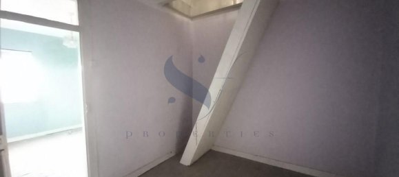  Building in Lisbon, Portugal No. 102620 31