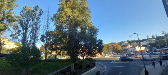  Building in Lisbon, Portugal No. 102620 7