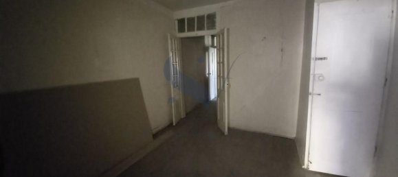  Building in Lisbon, Portugal No. 102620 21