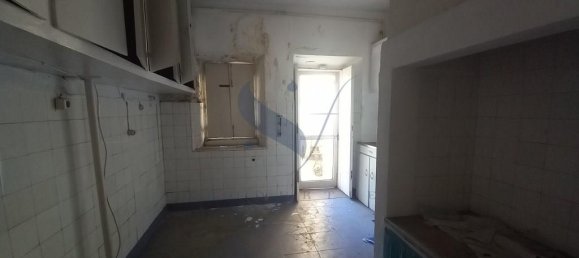  Building in Lisbon, Portugal No. 102620 16