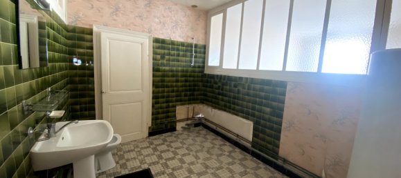 Дом с 4 спальнями в Сент-Аман-Монтрон, Франция № 250302 6