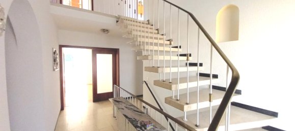 6 rooms House in Cologne, Germany No. 165462 2