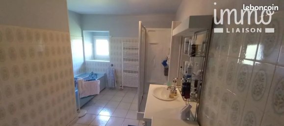 6 bedrooms House in Vineuil, France No. 86376 9