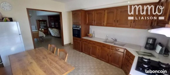 6 bedrooms House in Vineuil, France No. 86376 3