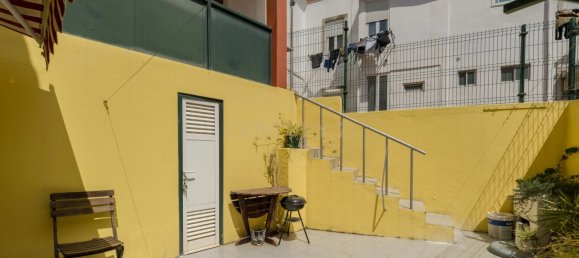 10 bedrooms Building in Lisbon, Portugal No. 250728 14