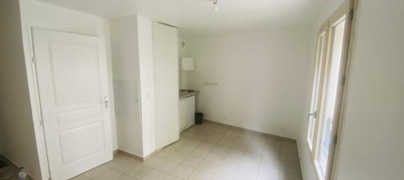 Studio in Corbeil-Essonnes, France, Nr. 284697 3