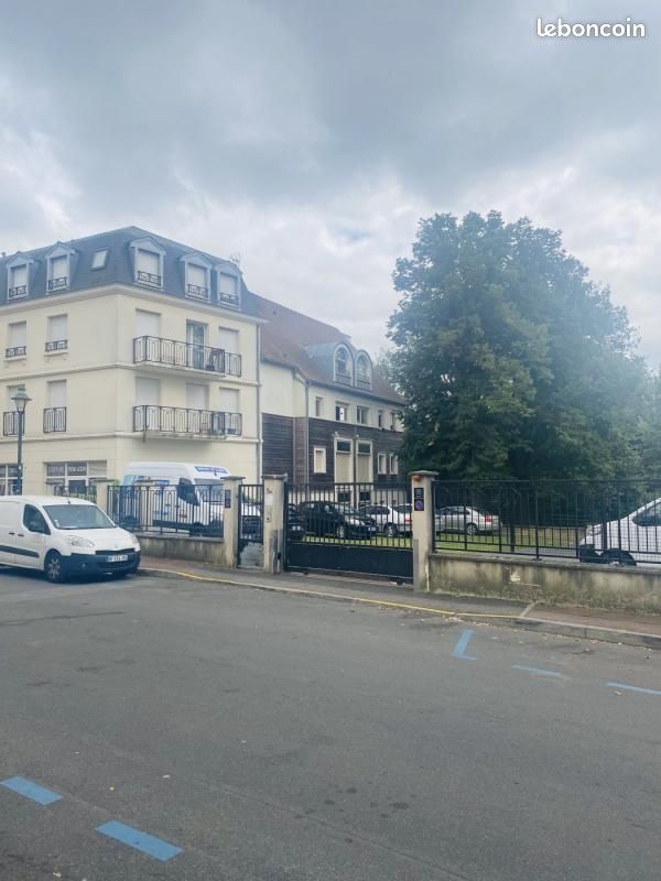 Studio in Corbeil-Essonnes, France, Nr. 284697