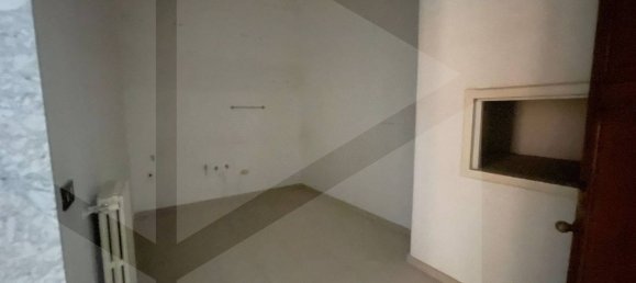 Дом с 6 комнатами в Корато, Италия № 32802 32