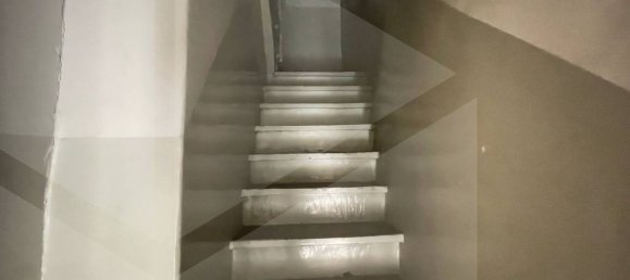 Дом с 6 комнатами в Корато, Италия № 32802 33