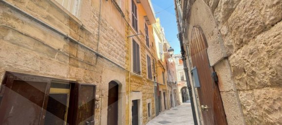 Дом с 6 комнатами в Корато, Италия № 32802 36