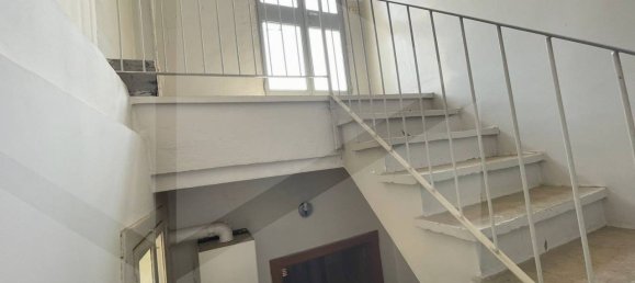 Дом с 6 комнатами в Корато, Италия № 32802 6