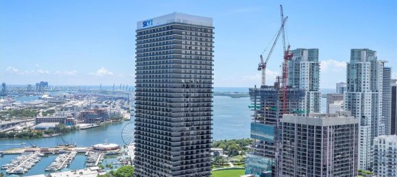 34.75m² Commercial property for sale in Miami, Miami-Dade, Florida, USA № 614629 4
