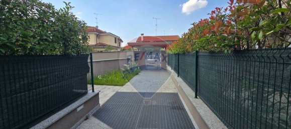 Квартира с 1 спальней в Боллате, Италия № 267022 33