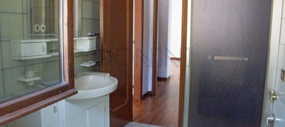 Квартира с 3 комнатами в Традате, Италия № 15752 17