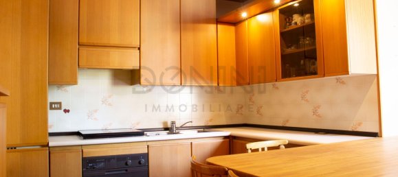 Квартира с 3 комнатами в Традате, Италия № 15752 7