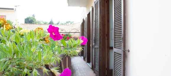 Квартира с 3 комнатами в Традате, Италия № 15752 18