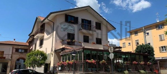 Квартира с 3 комнатами в Традате, Италия № 15752 20