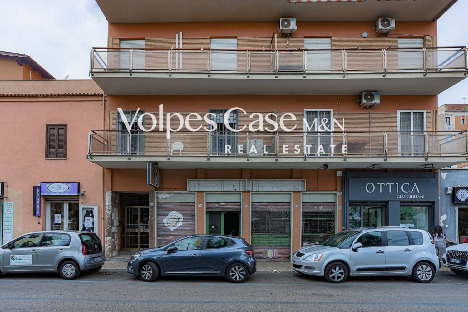 Imóvel comercial de 2 divisões em Ladispoli, Italy N.º 305723