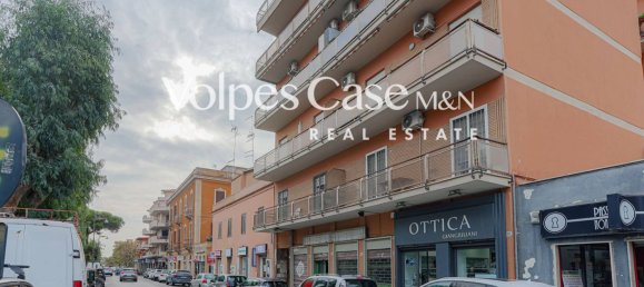 Propiedad comercial de 2 habitaciónes en Ladispoli, Italy No. 305723 2