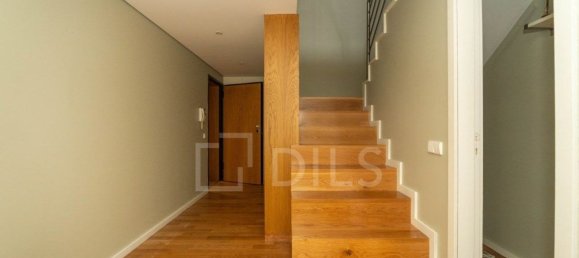 Dúplex de 4 dormitorios en Matosinhos, Portugal No. 127689 7