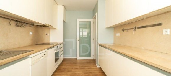 Dúplex de 4 dormitorios en Matosinhos, Portugal No. 127689 14