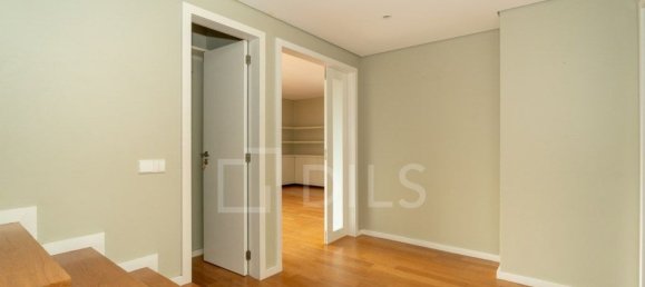 Dúplex de 4 dormitorios en Matosinhos, Portugal No. 127689 6