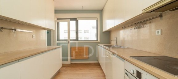 Dúplex de 4 dormitorios en Matosinhos, Portugal No. 127689 13