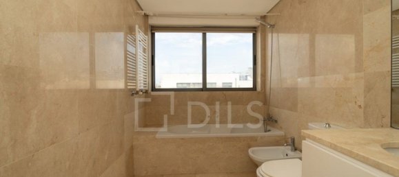 Dúplex de 4 dormitorios en Matosinhos, Portugal No. 127689 22