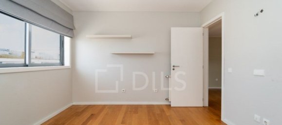 Dúplex de 4 dormitorios en Matosinhos, Portugal No. 127689 21